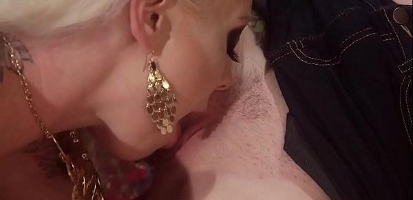 Blonde in a dream fantasy anal fucked